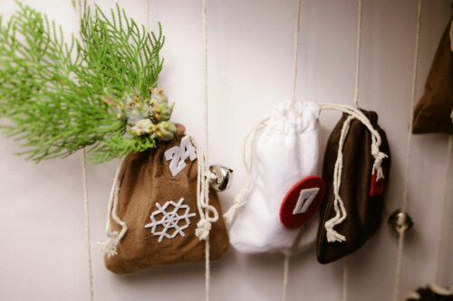 Tips for Dealing with Financial Problems During the Holidays and Beyond 1
